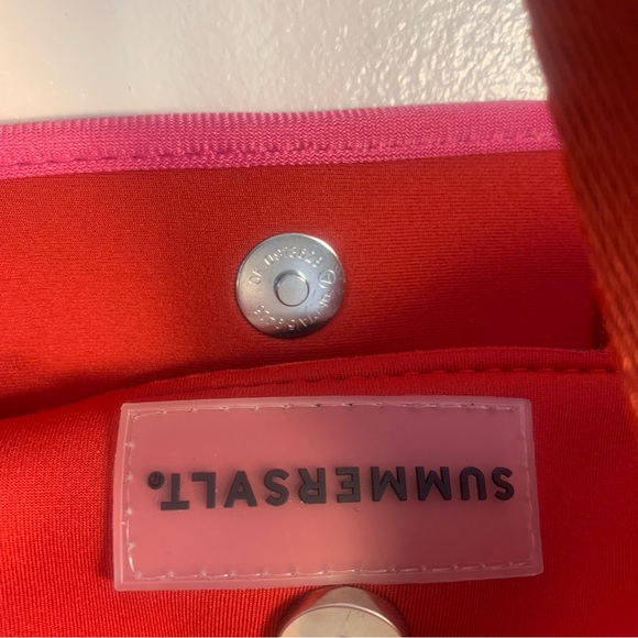 Summersalt Neoprene Beach Tote - Picture 6 of 13